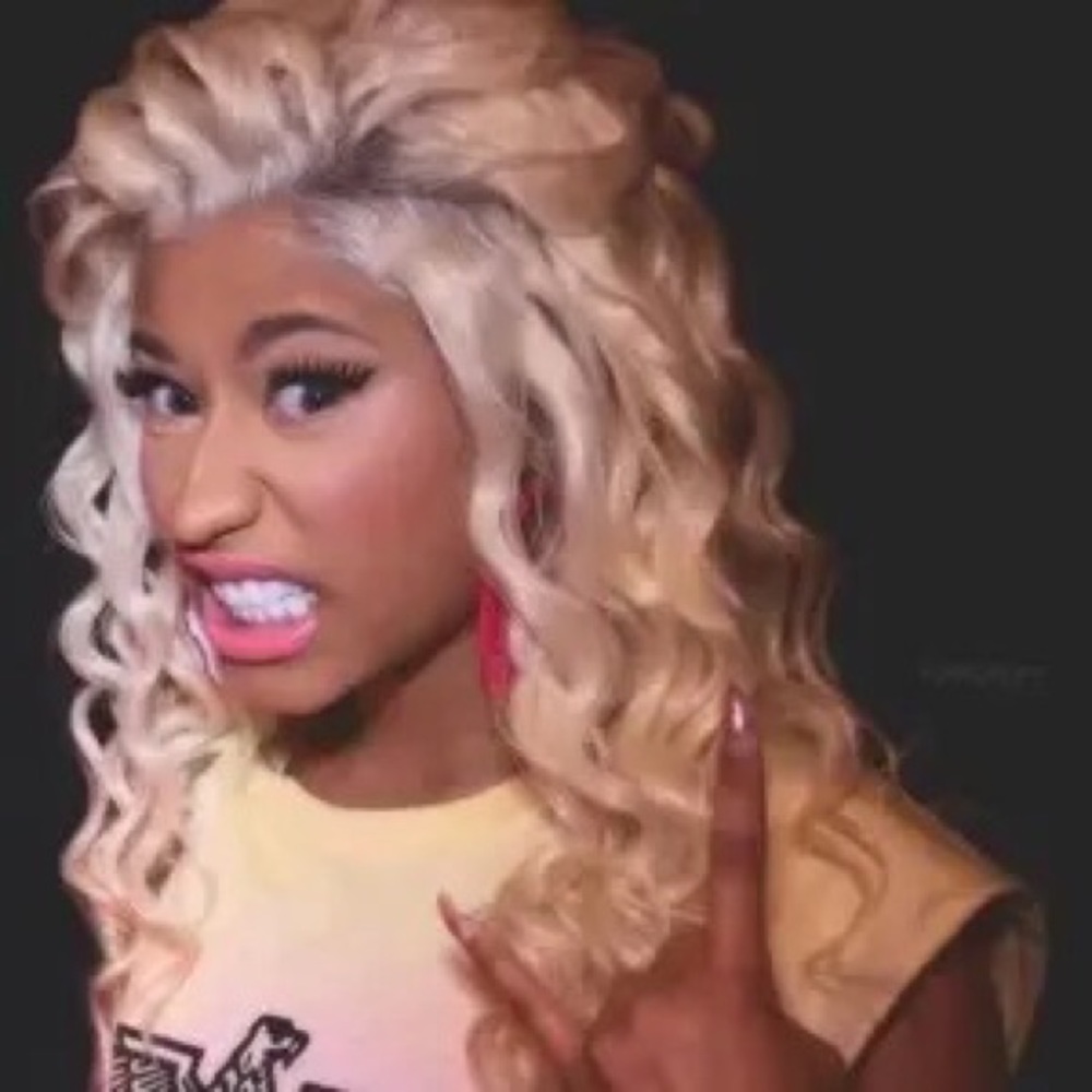 Meet your Posher, Aly